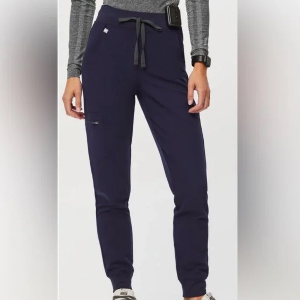 Figs high waist Zamora joggers navy XS petite scru…